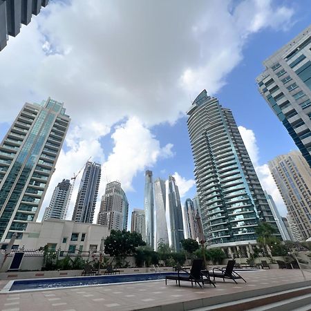 Spacious 2 Bed Apt At Marina High Floor دبي المظهر الخارجي الصورة