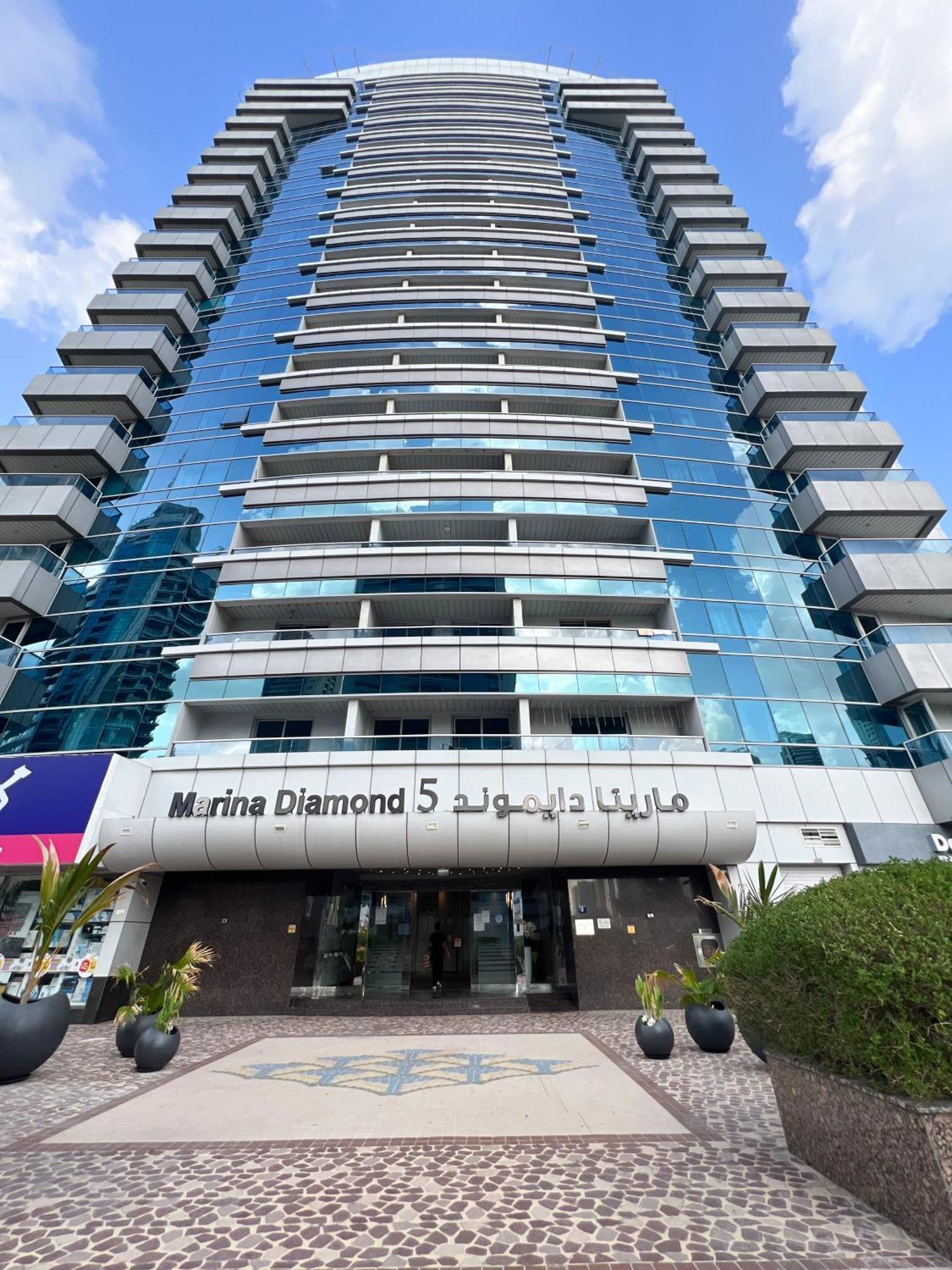 Spacious 2 Bed Apt At Marina High Floor دبي المظهر الخارجي الصورة