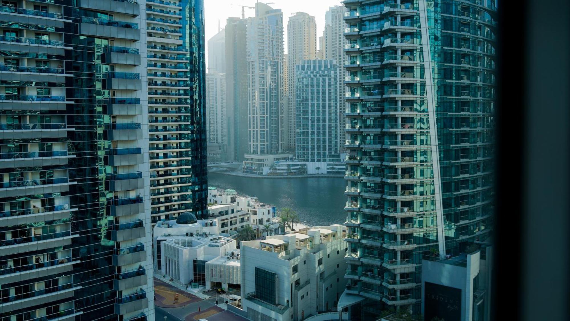 Spacious 2 Bed Apt At Marina High Floor دبي المظهر الخارجي الصورة