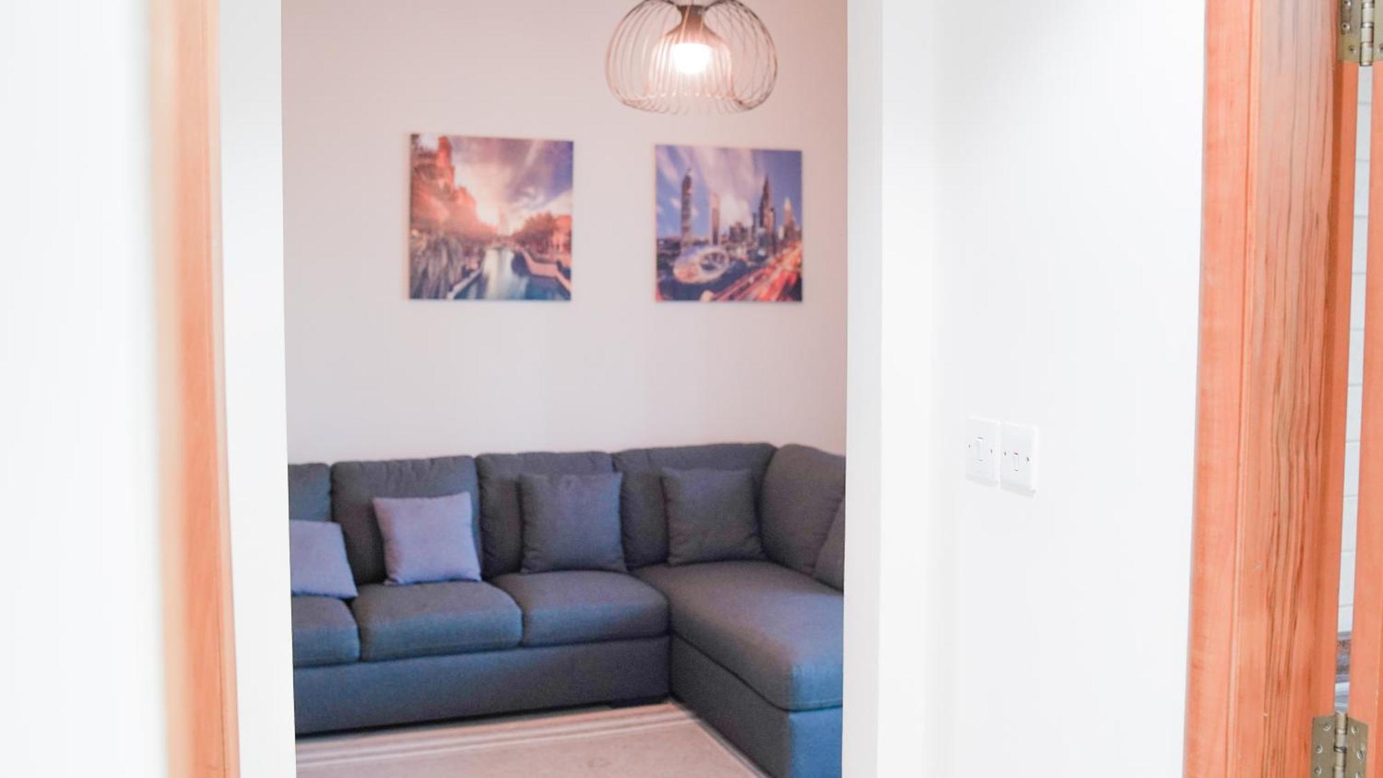 Spacious 2 Bed Apt At Marina High Floor دبي المظهر الخارجي الصورة